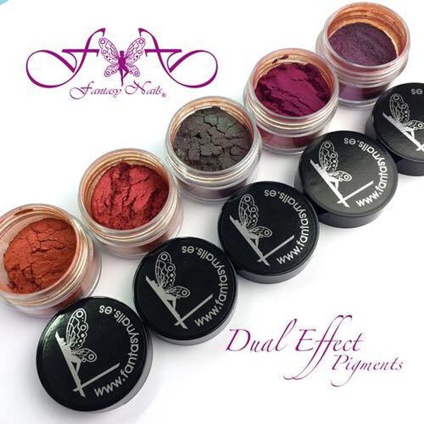 Salon Nail Art: Cat Eye & Pigments 16.6.-18 Turku